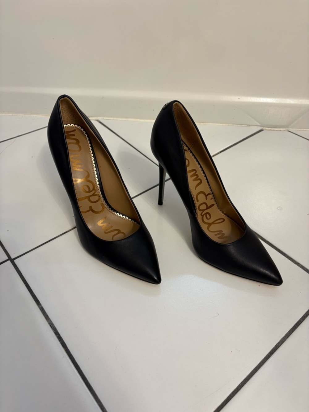 NWOT Sam Edelman Black Leather Hazel Pumps